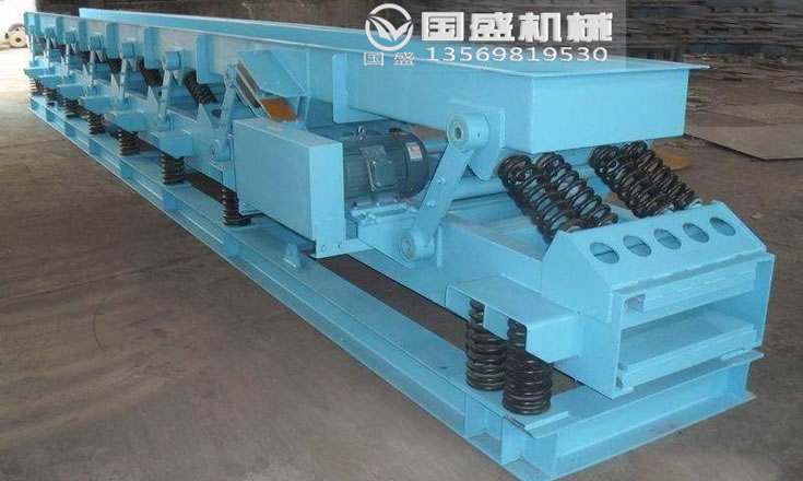 共振式振動輸送機 共振式振動輸送機